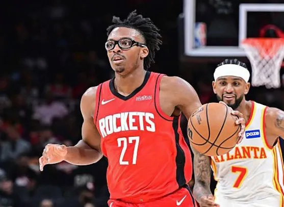 星空体育app官方下载-值得轮换位置？克劳福德出战15分钟，3中2得到5分1篮板2助攻